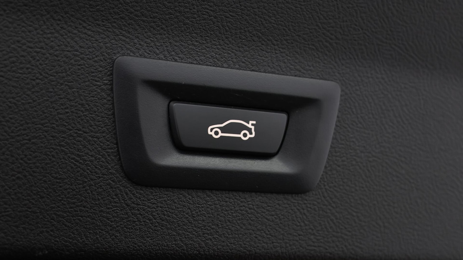 Used BMW X4 2020 for sale - 76122120: Photo 24