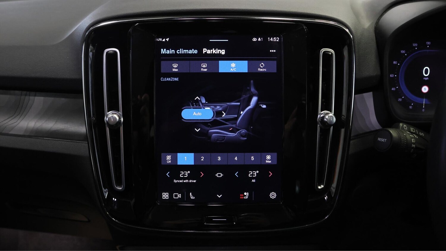 Used Volvo C40 2022 for sale - 75989788: Photo 13