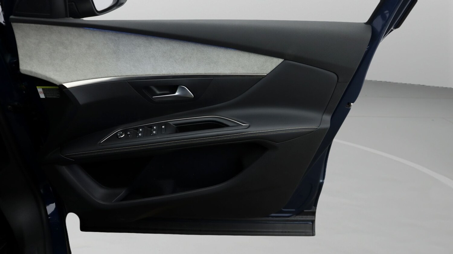 Used Peugeot 5008 2023 for sale - 78012457: Photo 15