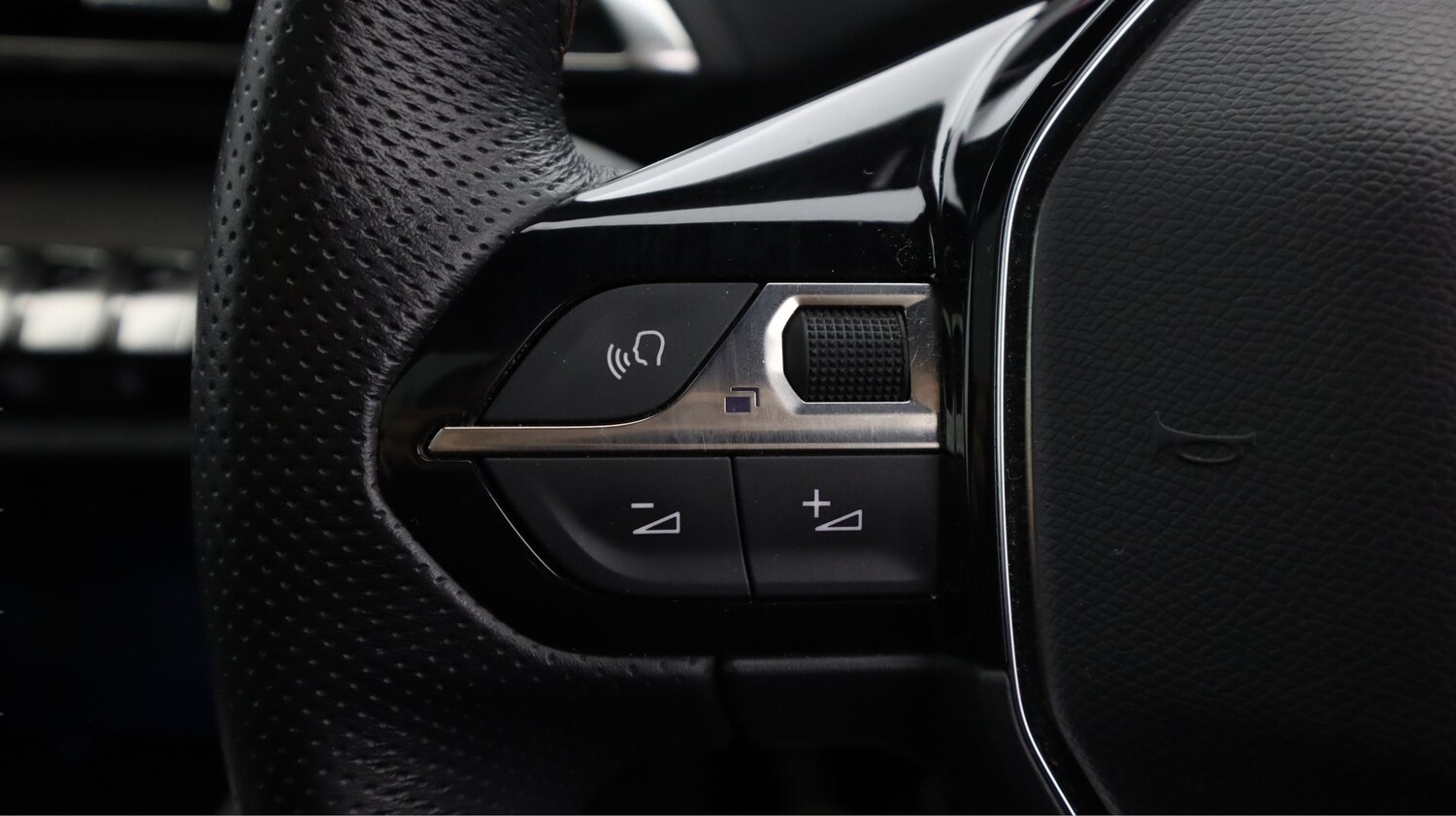 Used Peugeot 5008 2023 for sale - 78012457: Photo 23