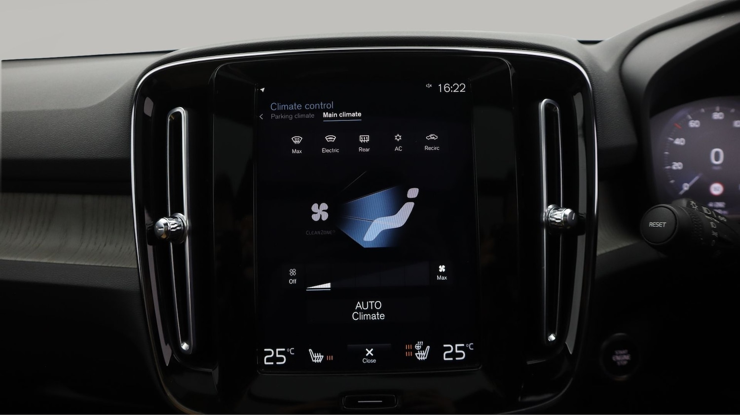 Used Volvo XC40 2021 for sale - 77749678: Photo 12