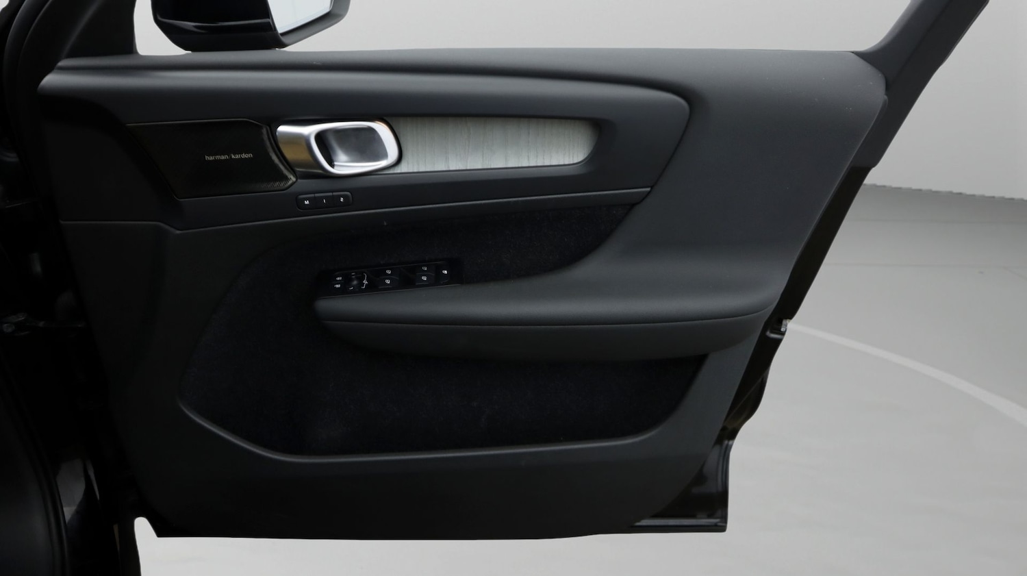 Used Volvo XC40 2021 for sale - 77749678: Photo 15