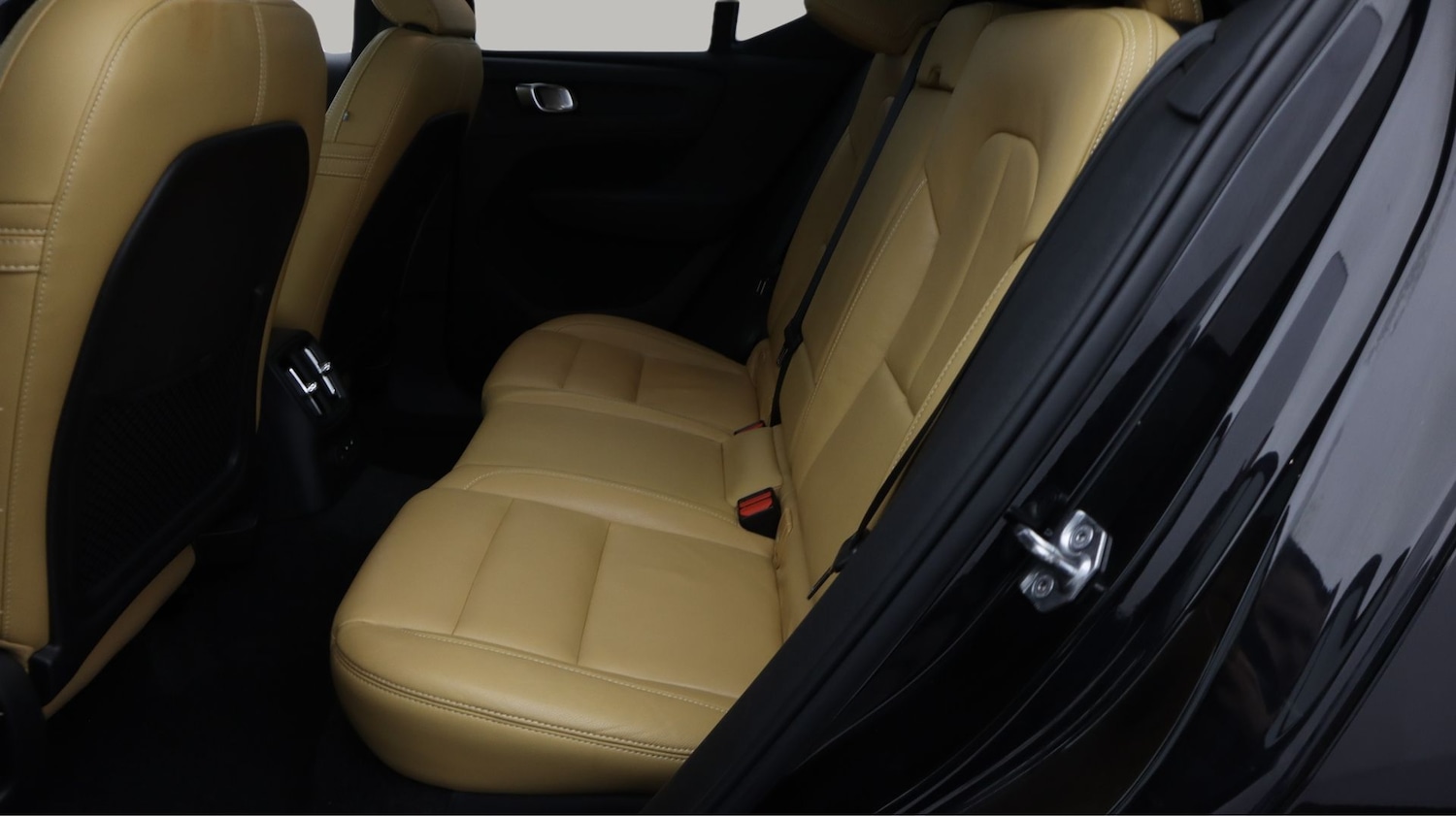 Used Volvo XC40 2021 for sale - 77749678: Photo 16