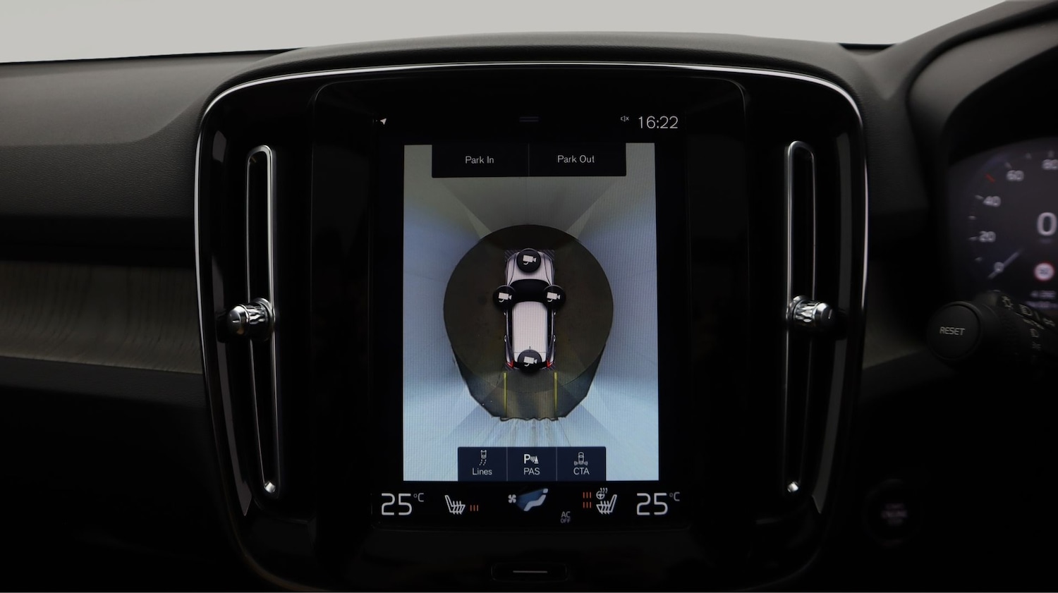 Used Volvo XC40 2021 for sale - 77749678: Photo 28