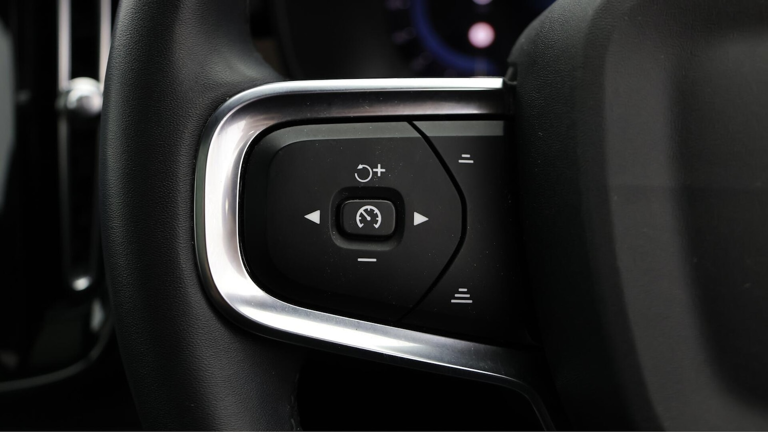 Used Volvo C40 2022 for sale - 76432001: Photo 24