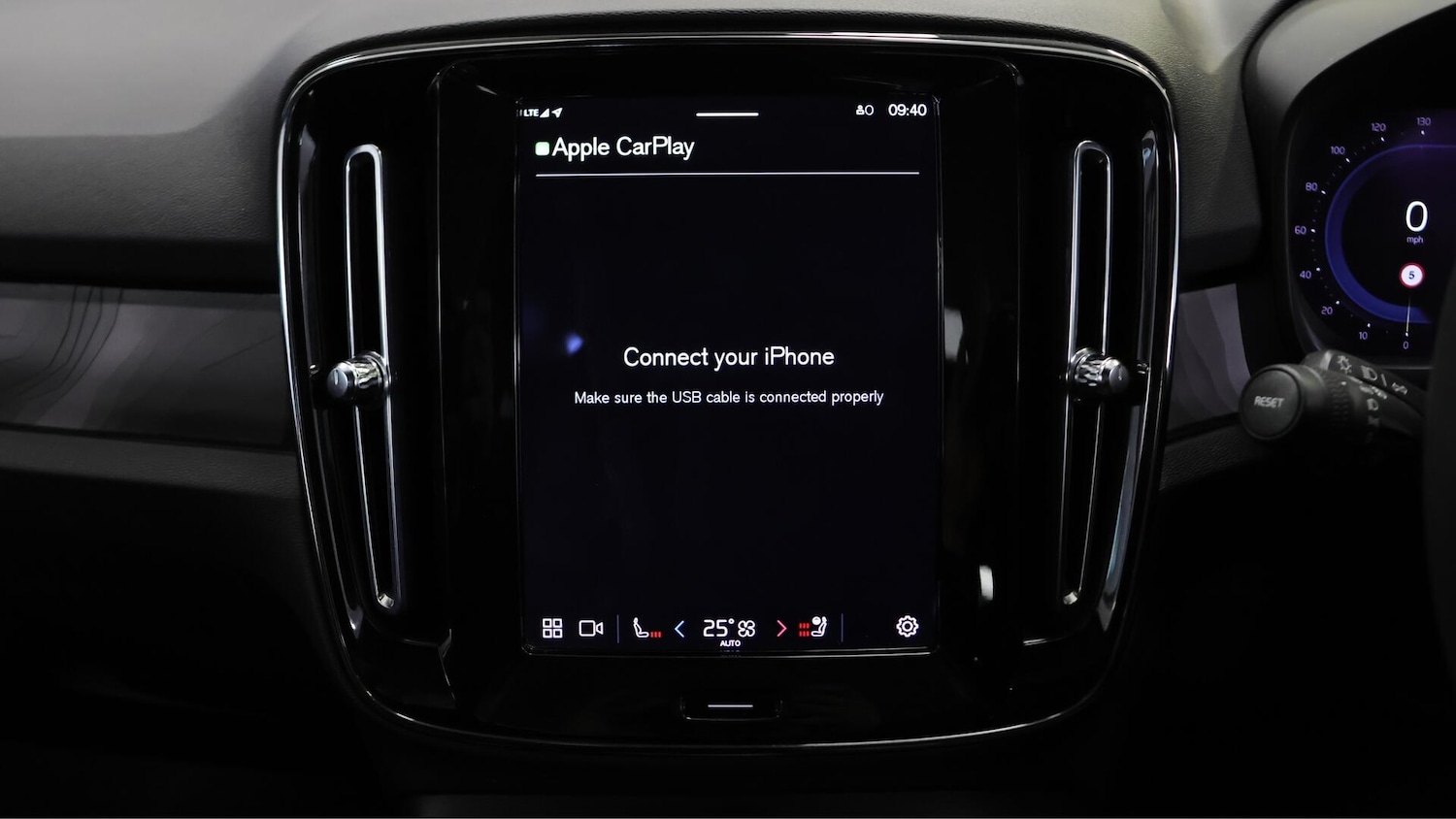 Used Volvo C40 2022 for sale - 76432001: Photo 26