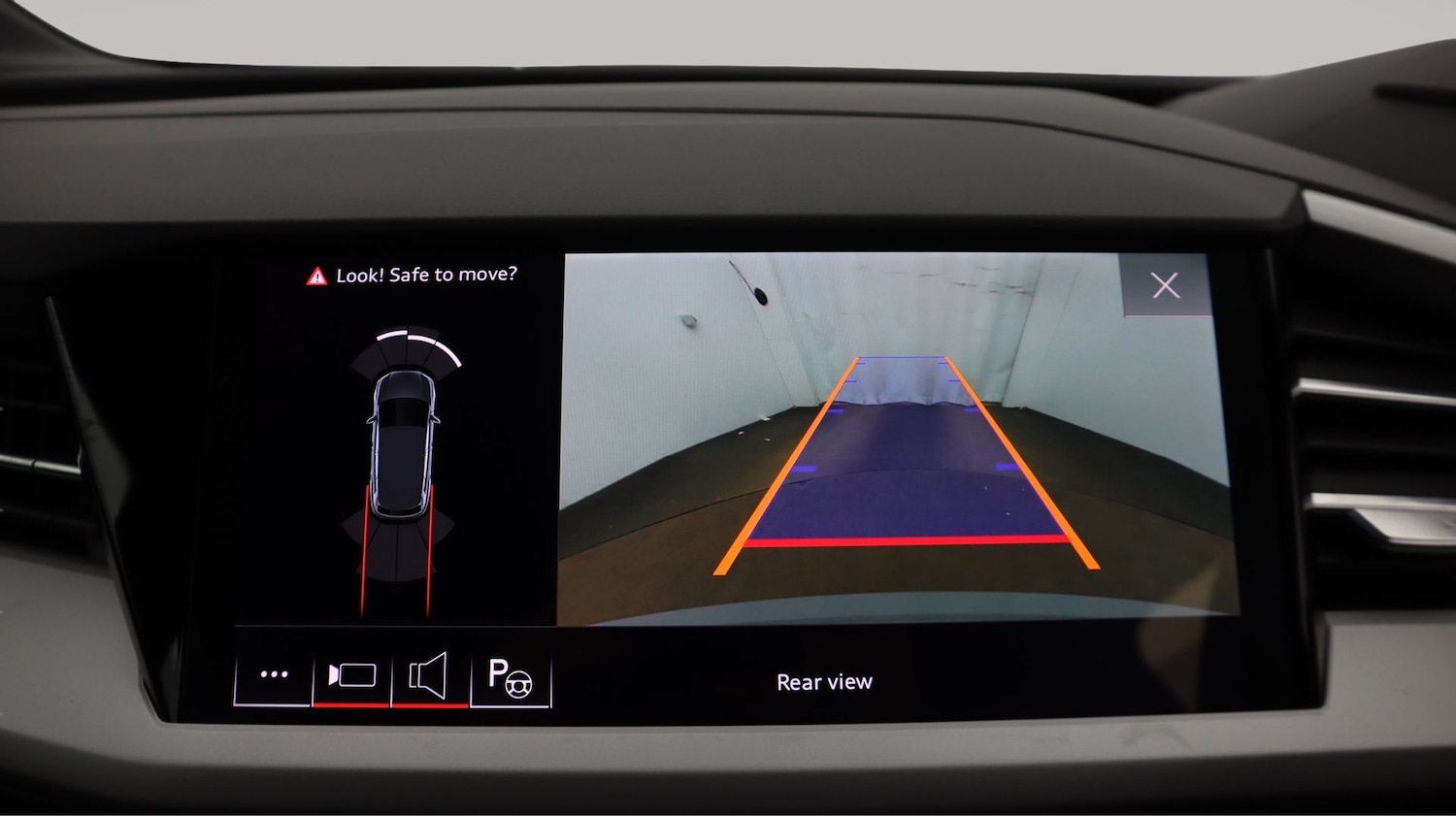 Used Audi Q4 e-tron 2022 for sale - 77762889: Photo 25