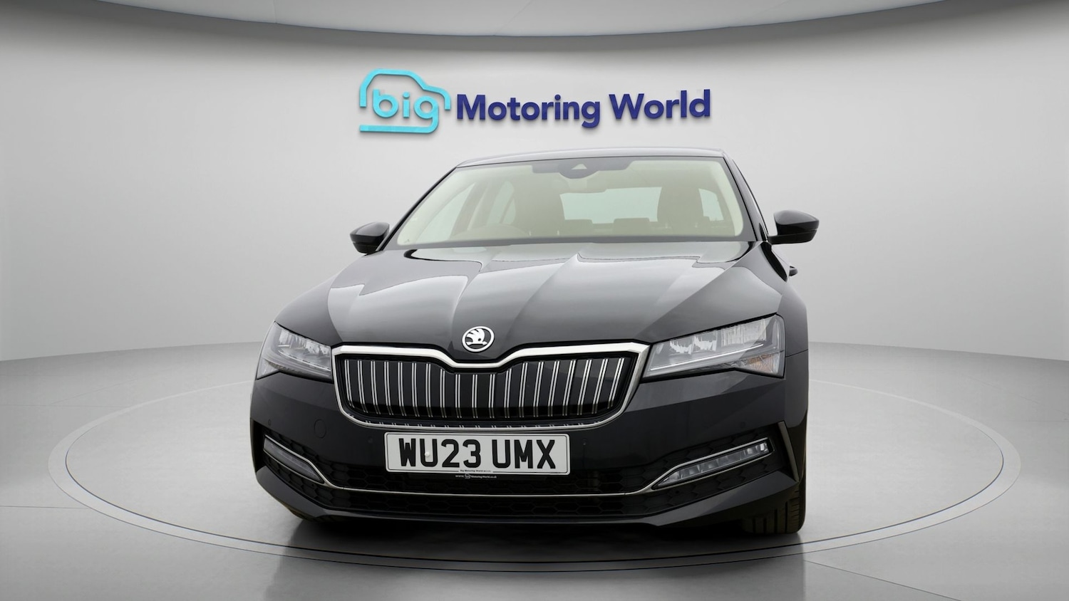 Used Skoda Superb 2023 for sale - 78190722: Photo 2