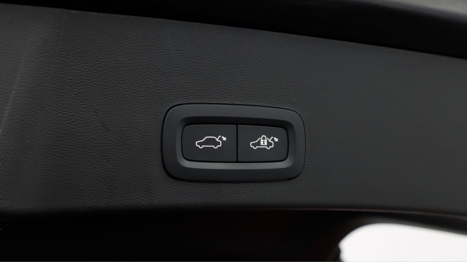 Used Volvo EX40 2025 for sale - 77730824: Photo 23