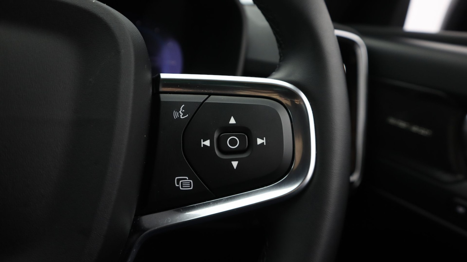 Used Volvo EX40 2025 for sale - 77730824: Photo 28