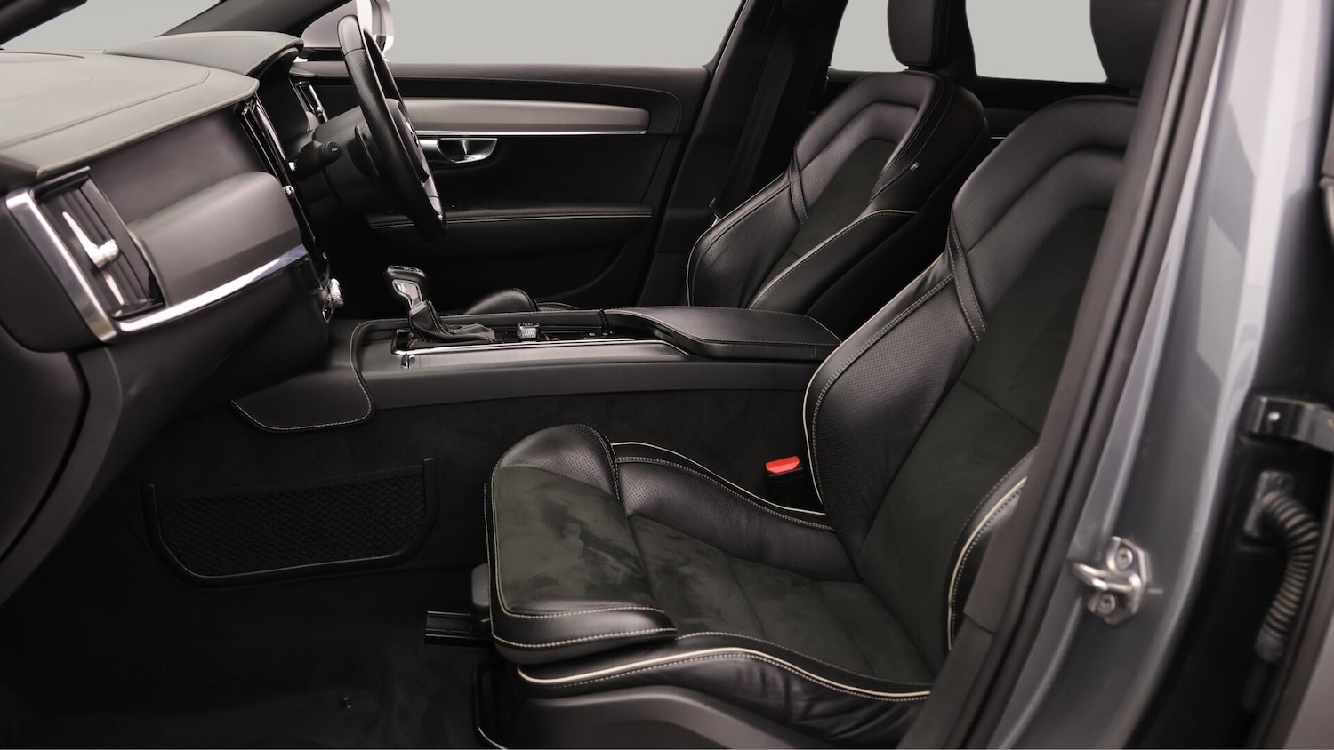 Used Volvo V90 2019 for sale - 76499650: Photo 15