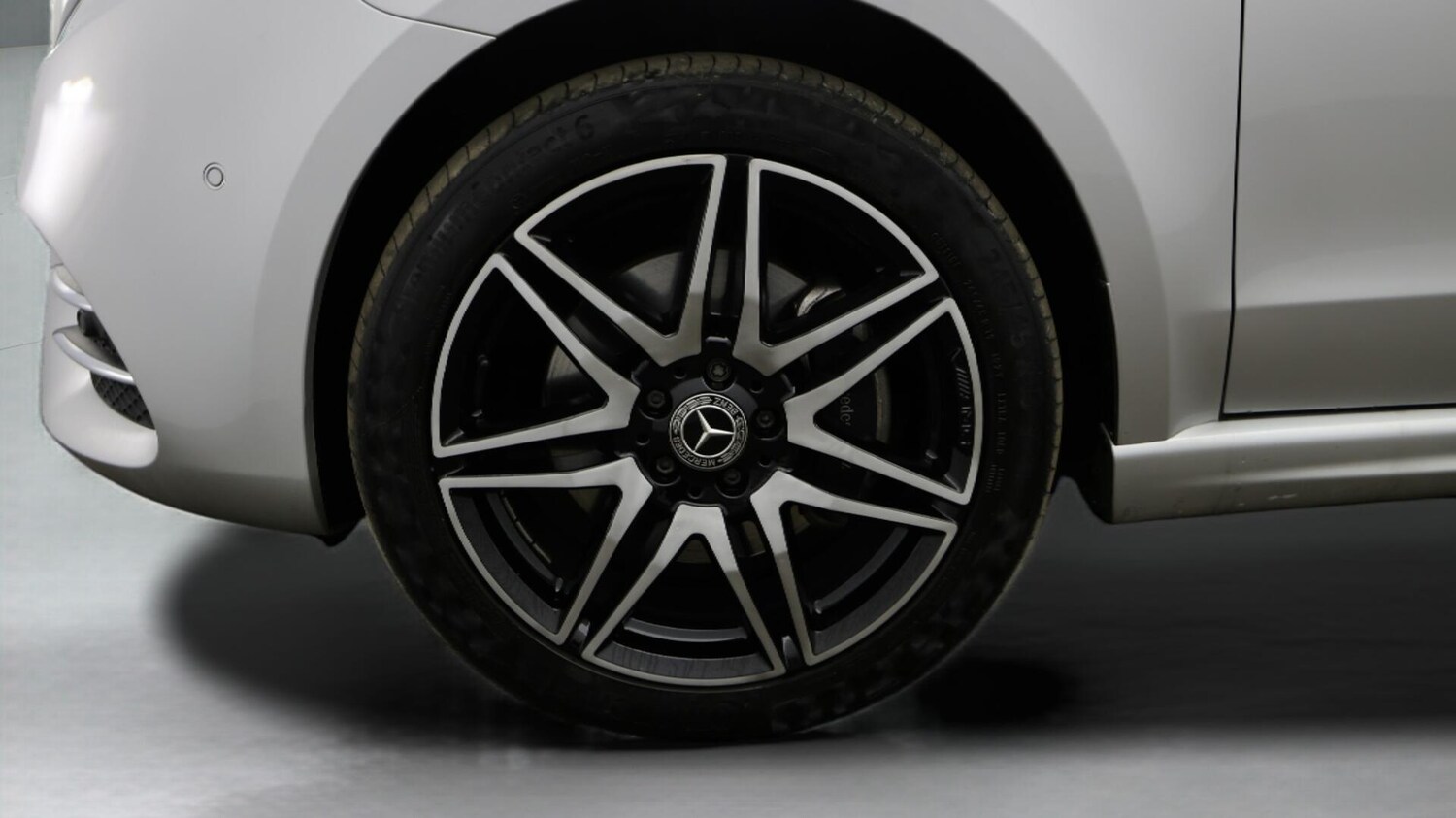 Used Mercedes-Benz V-Class 2023 for sale - 76457594: Photo 19