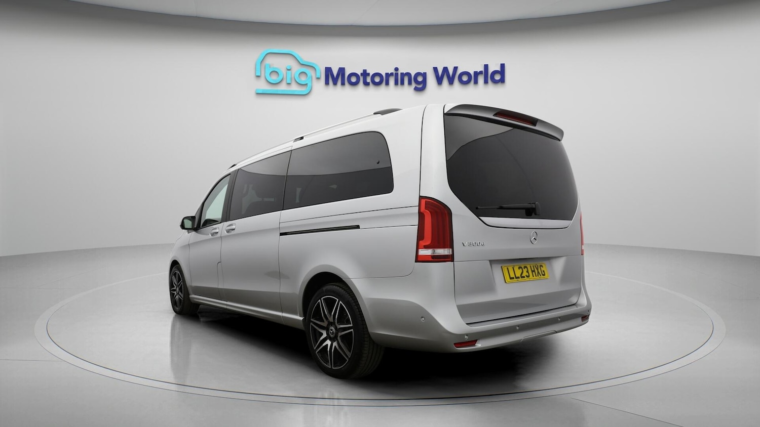 Used Mercedes-Benz V-Class 2023 for sale - 76457594: Photo 6