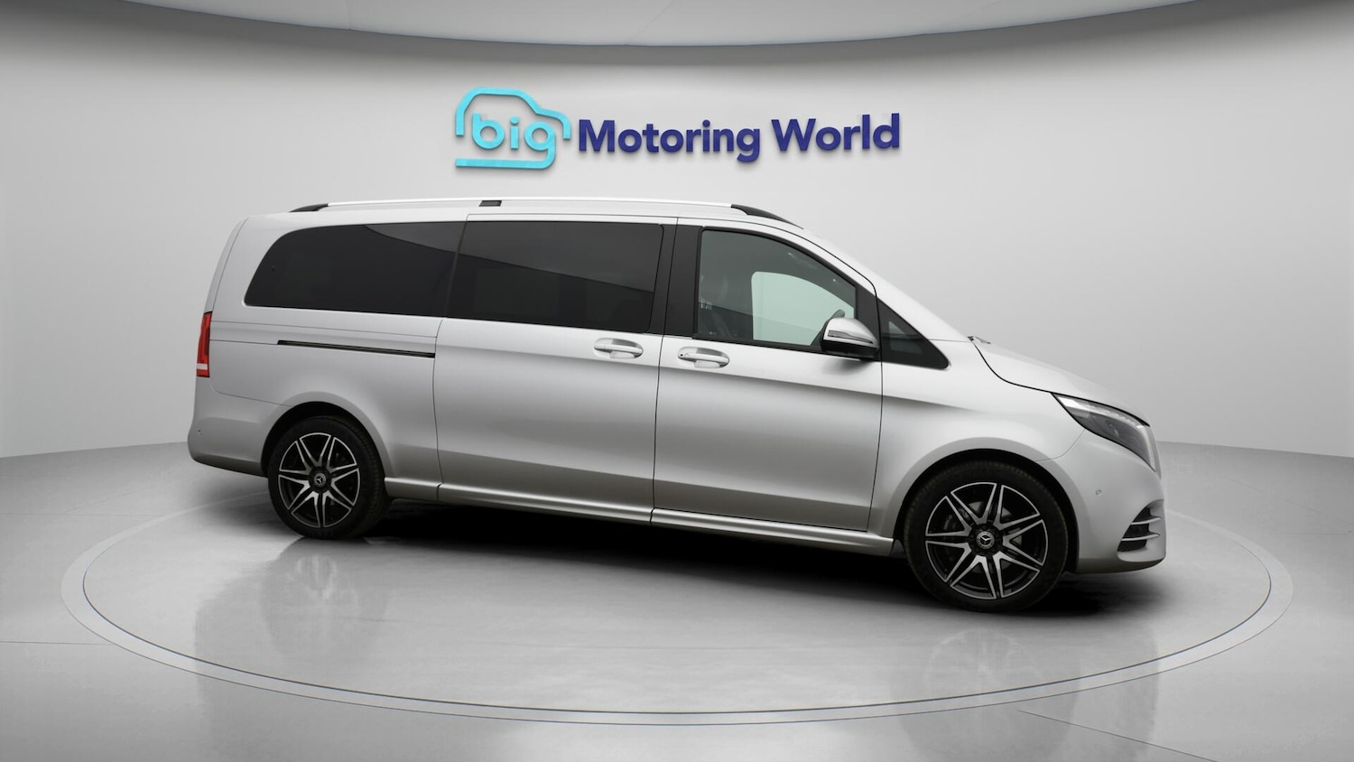 Used Mercedes-Benz V-Class 2023 for sale - 76457594: Photo 9