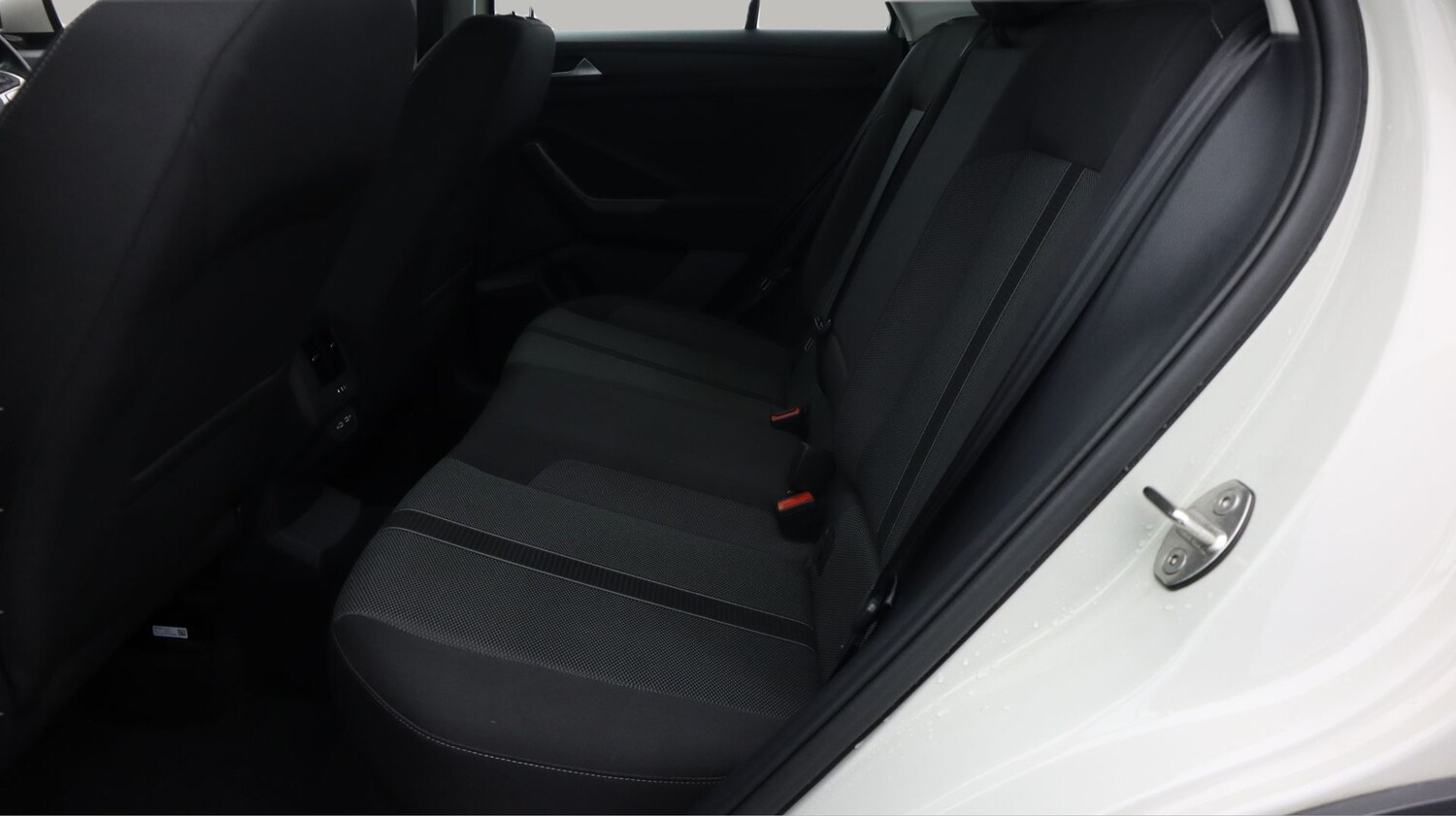 Used Volkswagen T-Roc 2024 for sale - 77204022: Photo 16