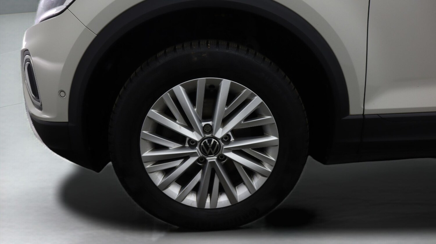 Used Volkswagen T-Roc 2024 for sale - 77204022: Photo 18