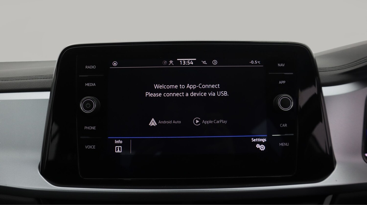 Used Volkswagen T-Roc 2024 for sale - 77204022: Photo 21