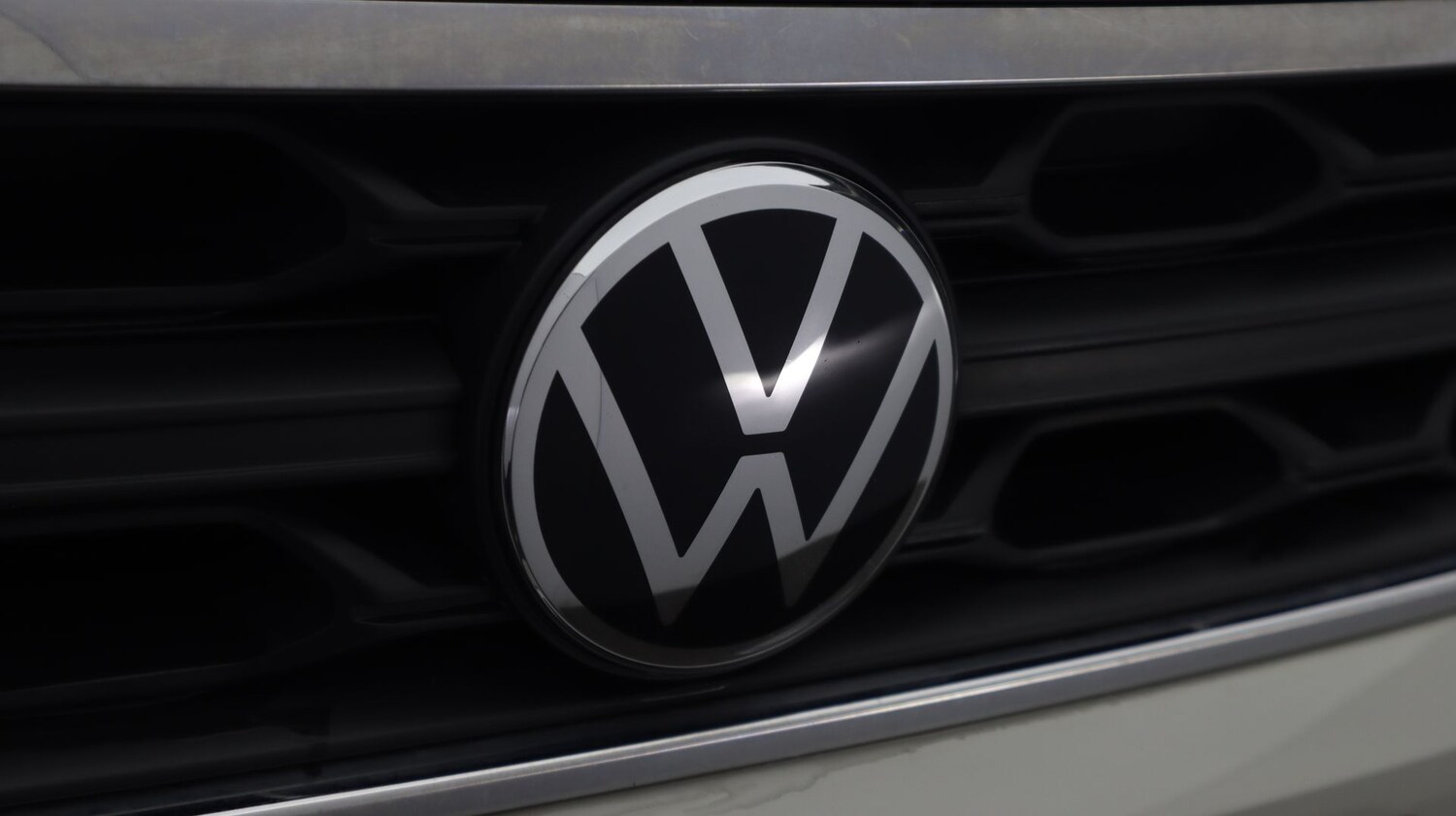 Used Volkswagen T-Roc 2024 for sale - 77204022: Photo 23