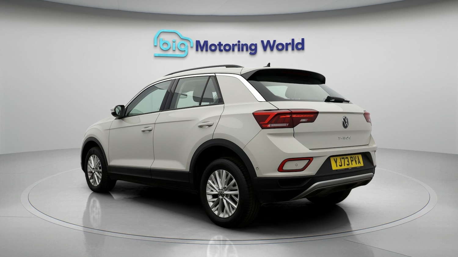 Used Volkswagen T-Roc 2024 for sale - 77204022: Photo 5