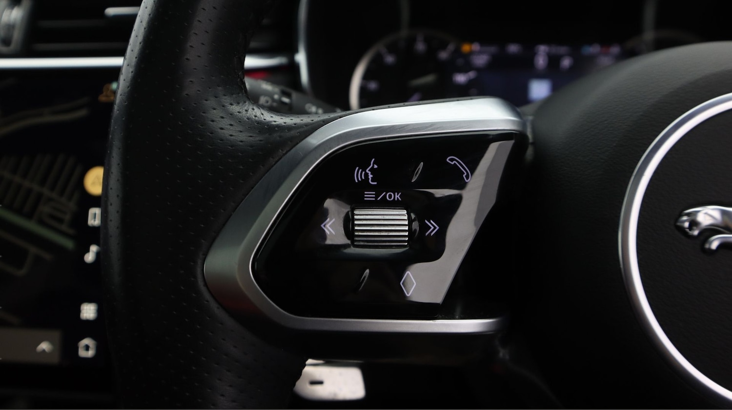 Used Jaguar F-Pace 2023 for sale - 78202191: Photo 20