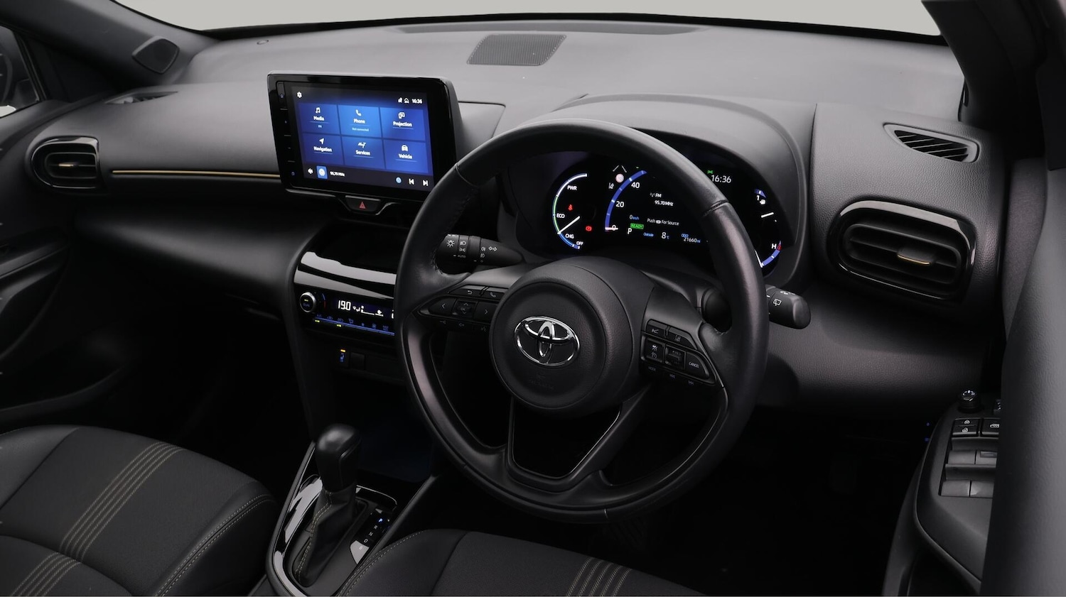 Used Toyota Yaris Cross 2022 for sale - 76620028: Photo 10