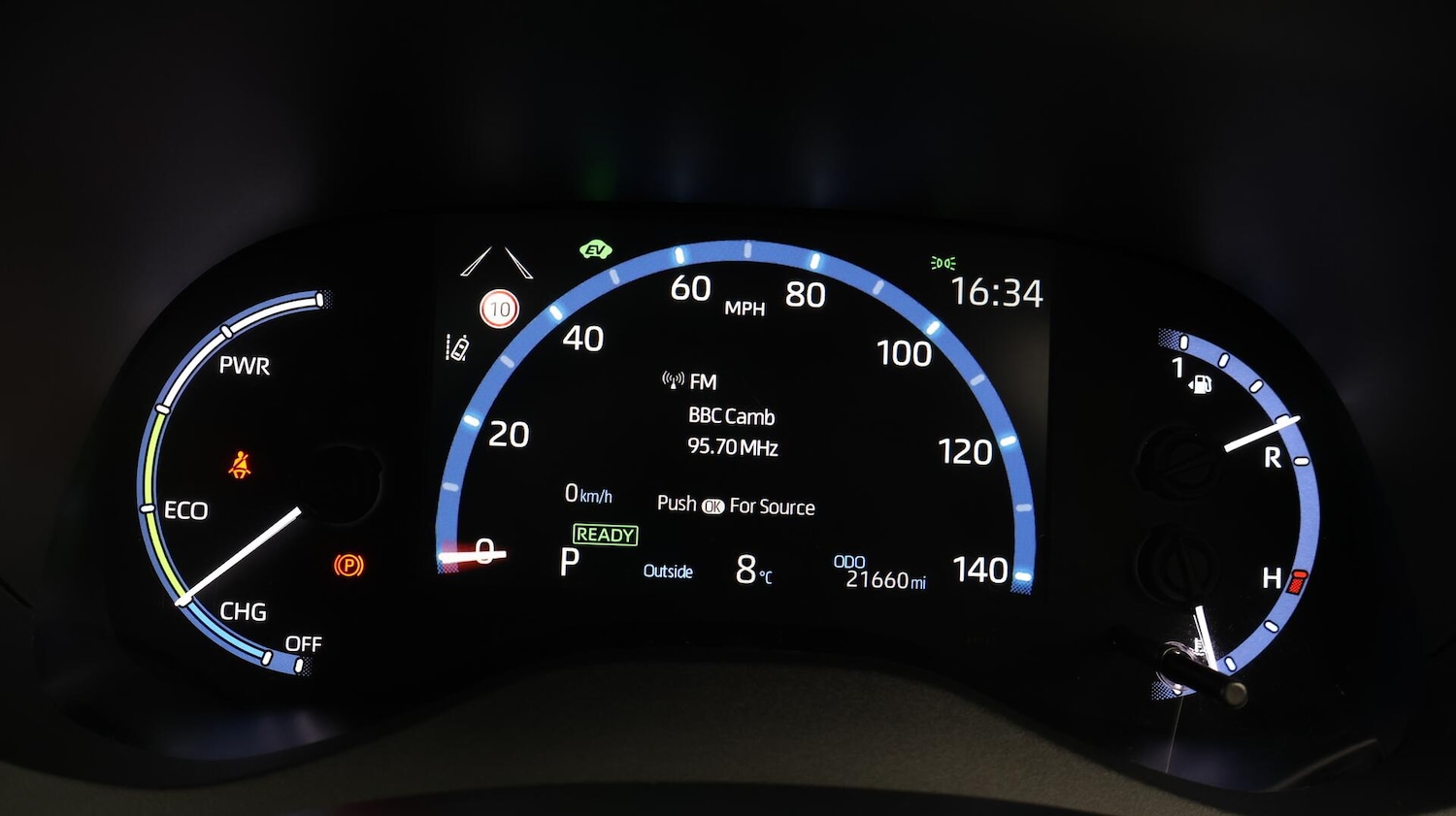 Used Toyota Yaris Cross 2022 for sale - 76620028: Photo 11