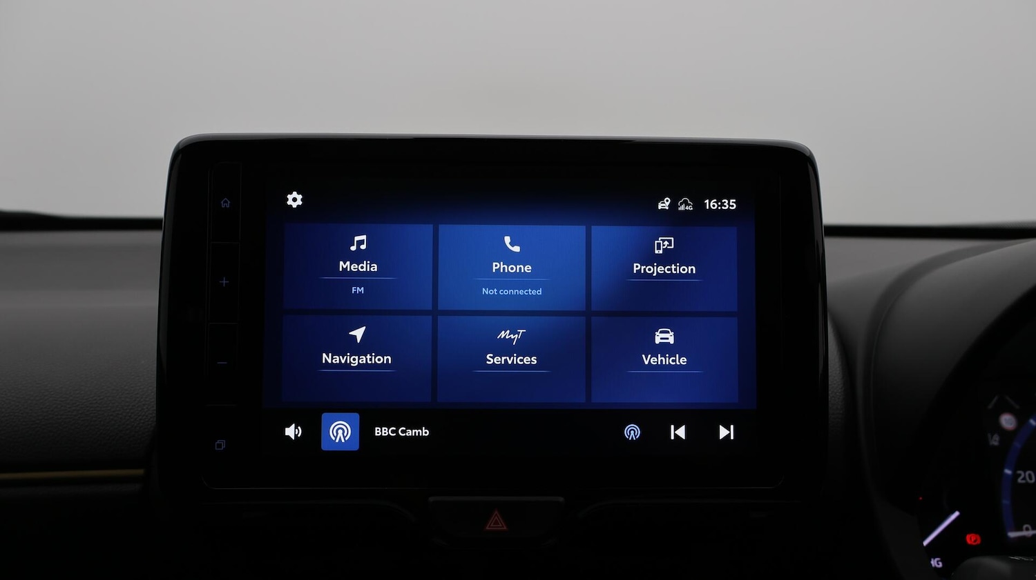 Used Toyota Yaris Cross 2022 for sale - 76620028: Photo 12