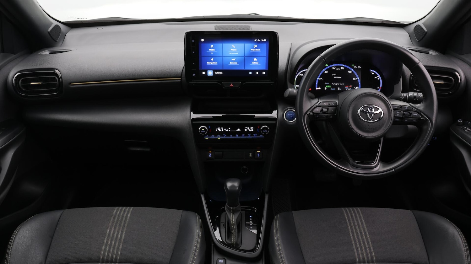 Used Toyota Yaris Cross 2022 for sale - 76620028: Photo 14