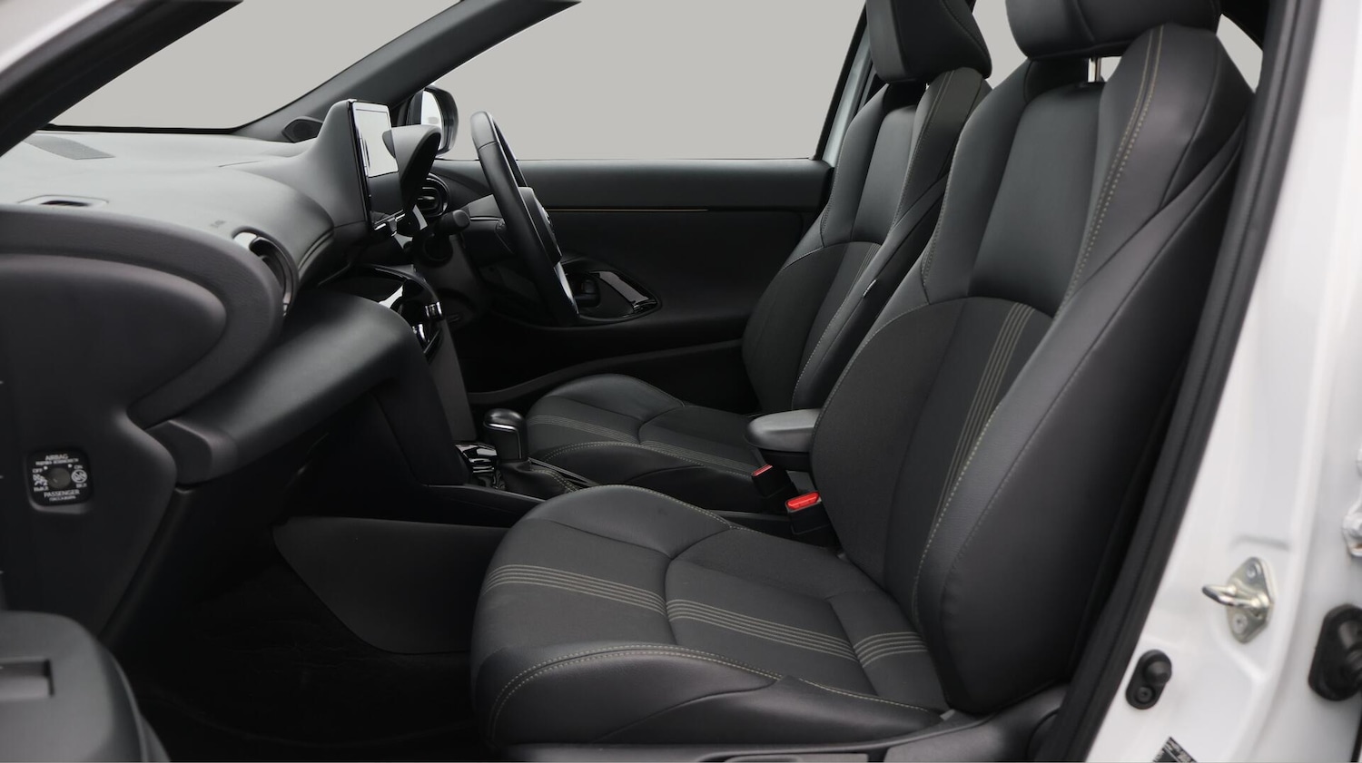 Used Toyota Yaris Cross 2022 for sale - 76620028: Photo 15