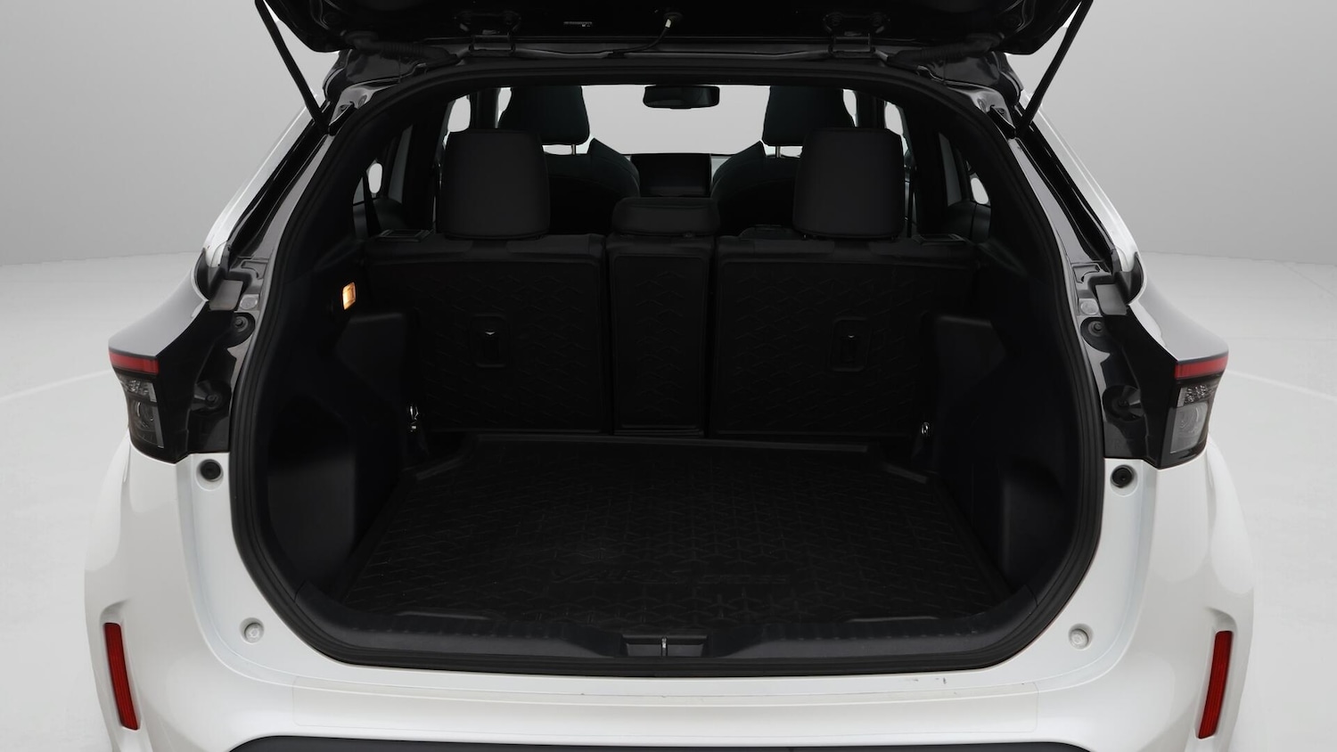 Used Toyota Yaris Cross 2022 for sale - 76620028: Photo 18