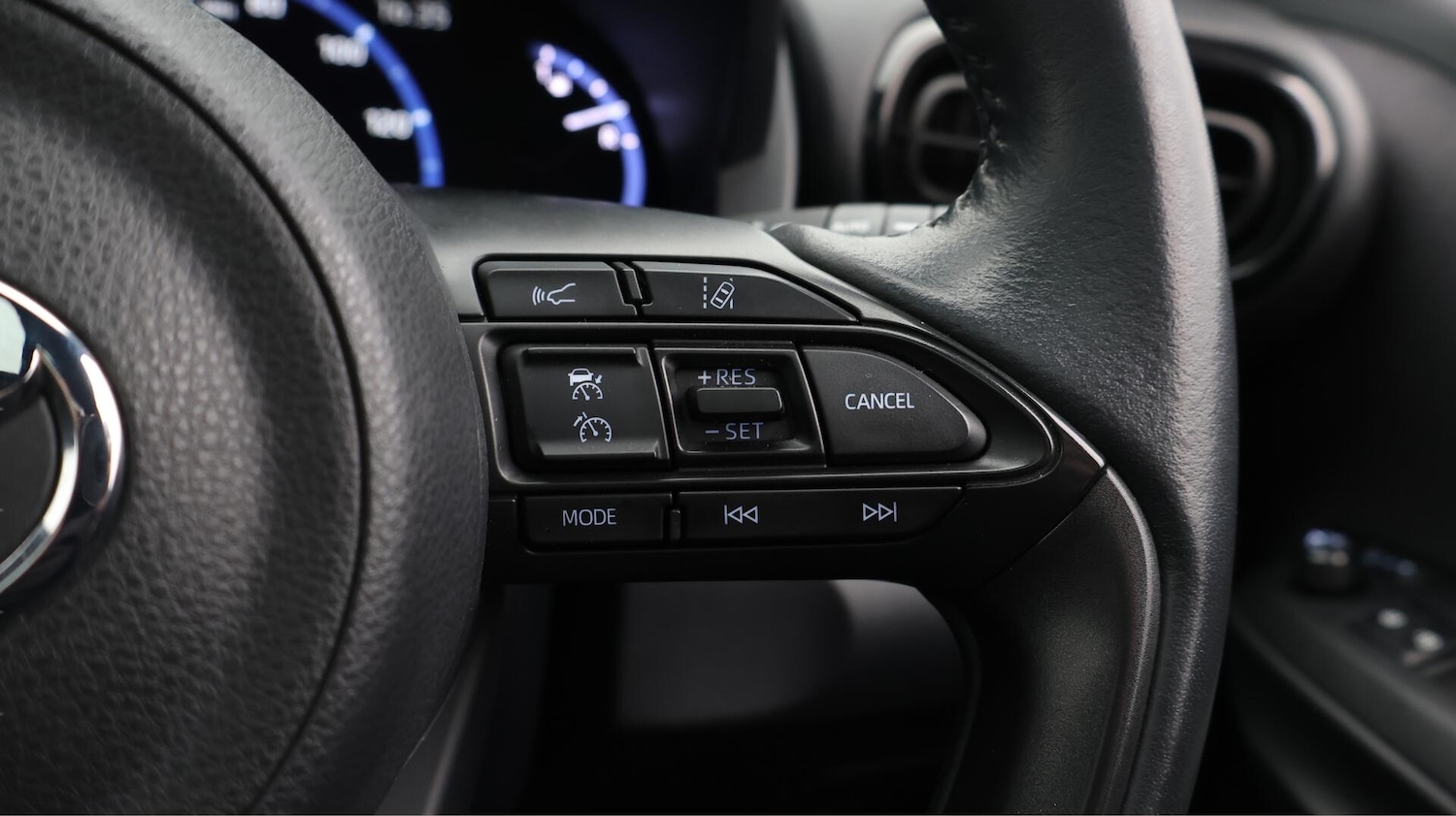 Used Toyota Yaris Cross 2022 for sale - 76620028: Photo 27