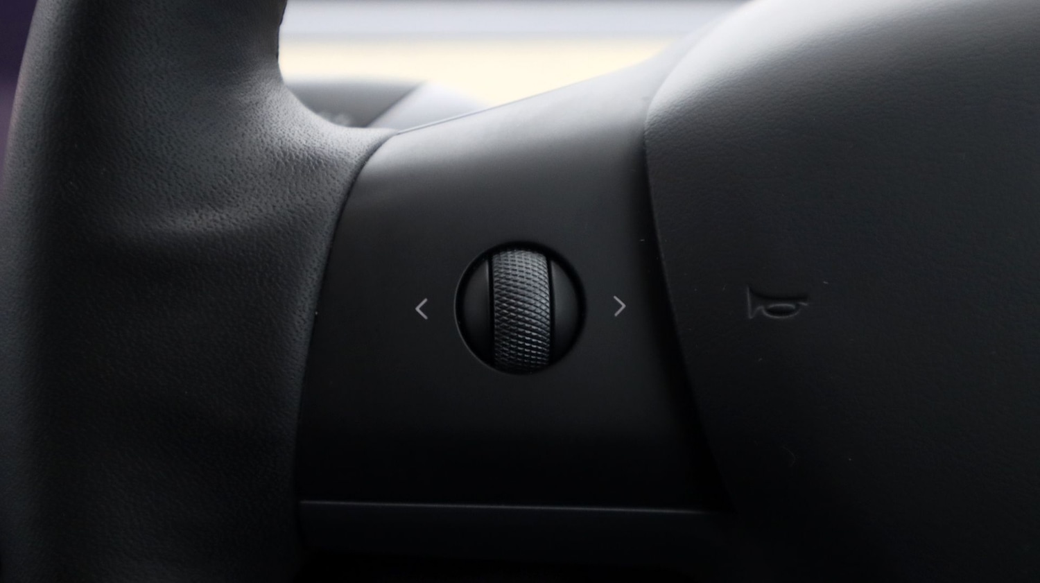 Used Tesla Model Y 2022 for sale - 77610288: Photo 24