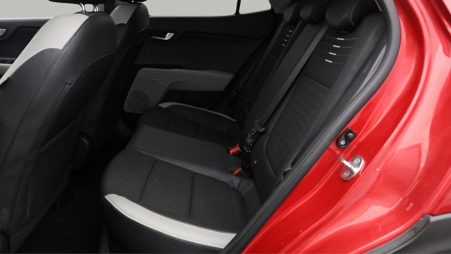 Used Kia Stonic 2021 for sale - 76597405: Photo 17