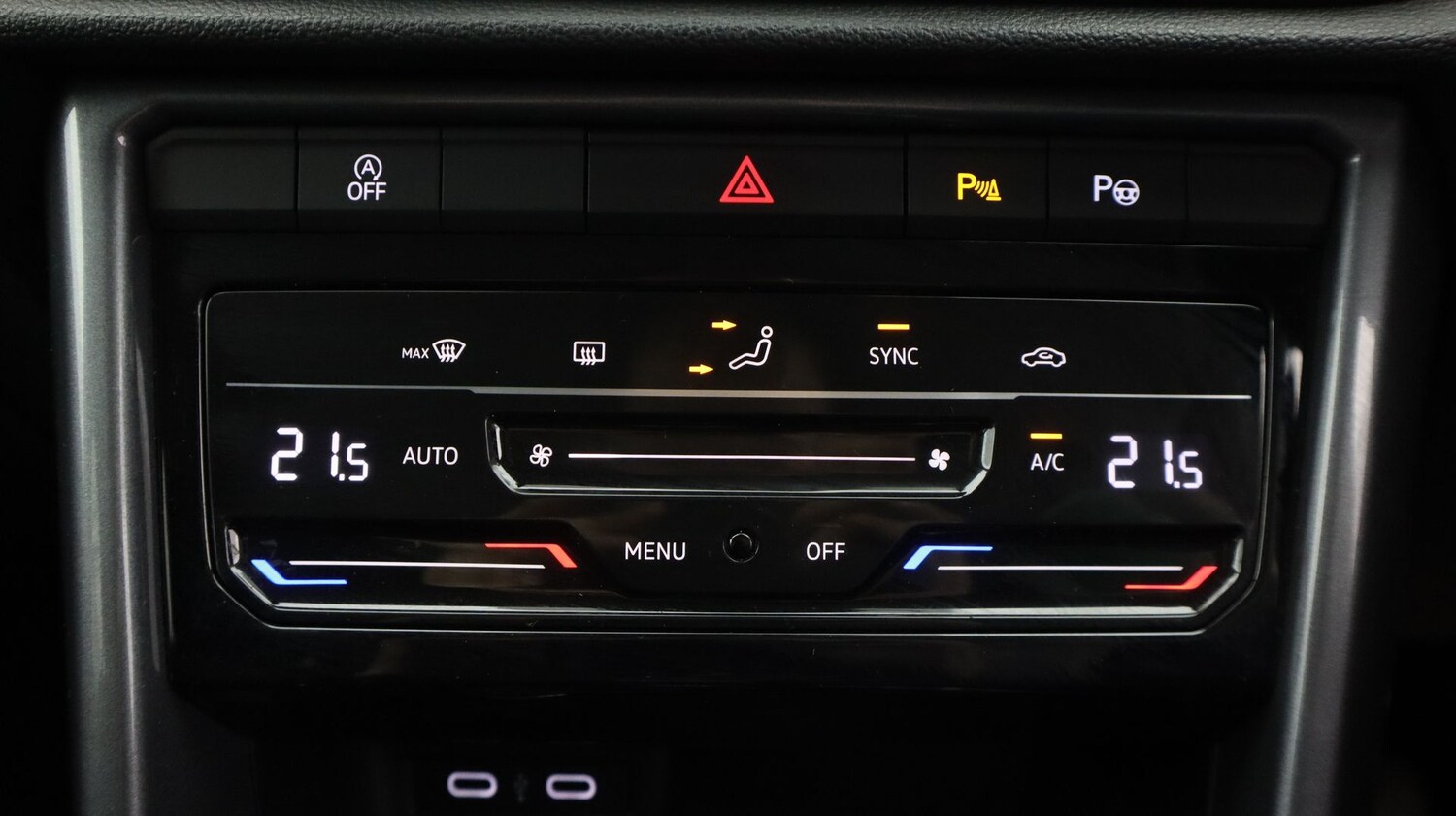 Used Volkswagen T-Roc 2023 for sale - 77656026: Photo 12