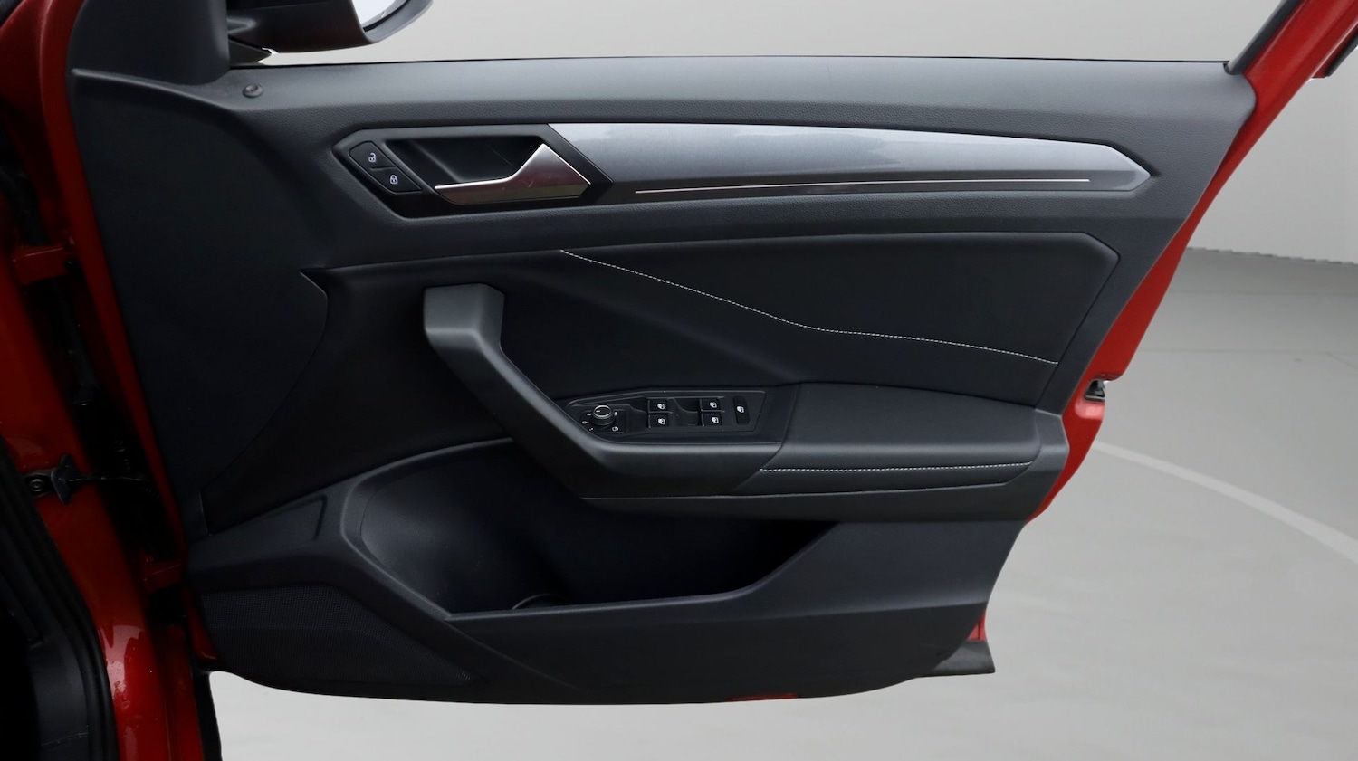 Used Volkswagen T-Roc 2023 for sale - 77656026: Photo 15