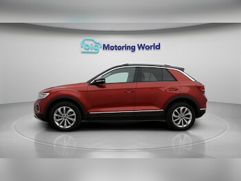 Used Volkswagen T-Roc 2023 for sale - 77656026: Photo