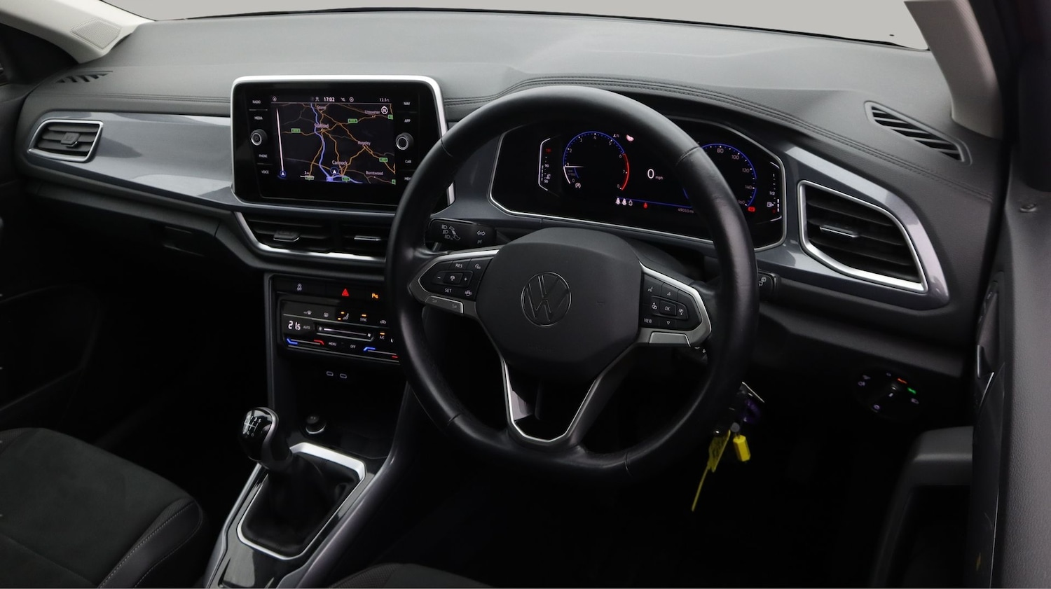 Used Volkswagen T-Roc 2023 for sale - 77656026: Photo 9