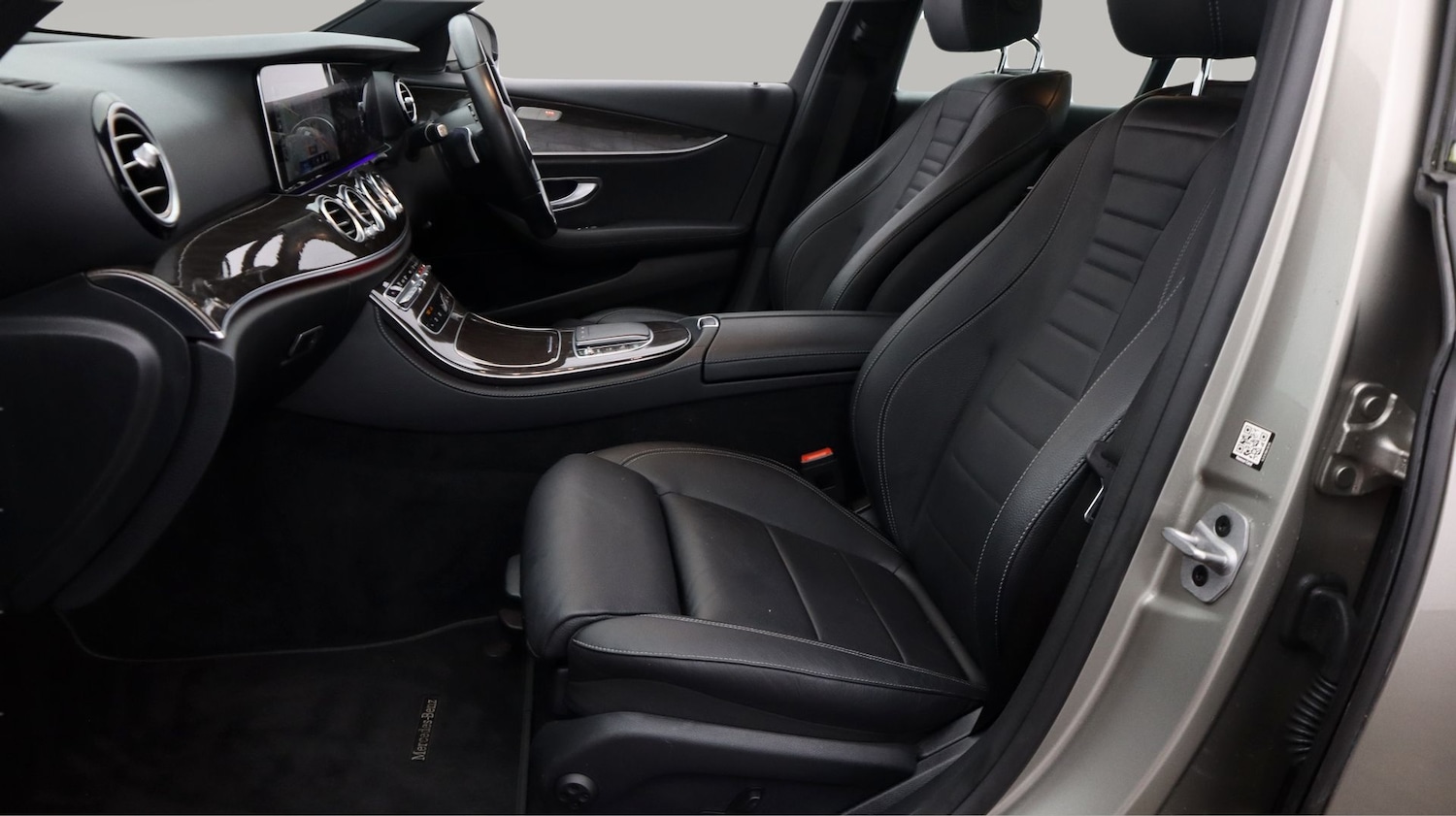 Used Mercedes-Benz E Class 2021 for sale - 77463336: Photo 14