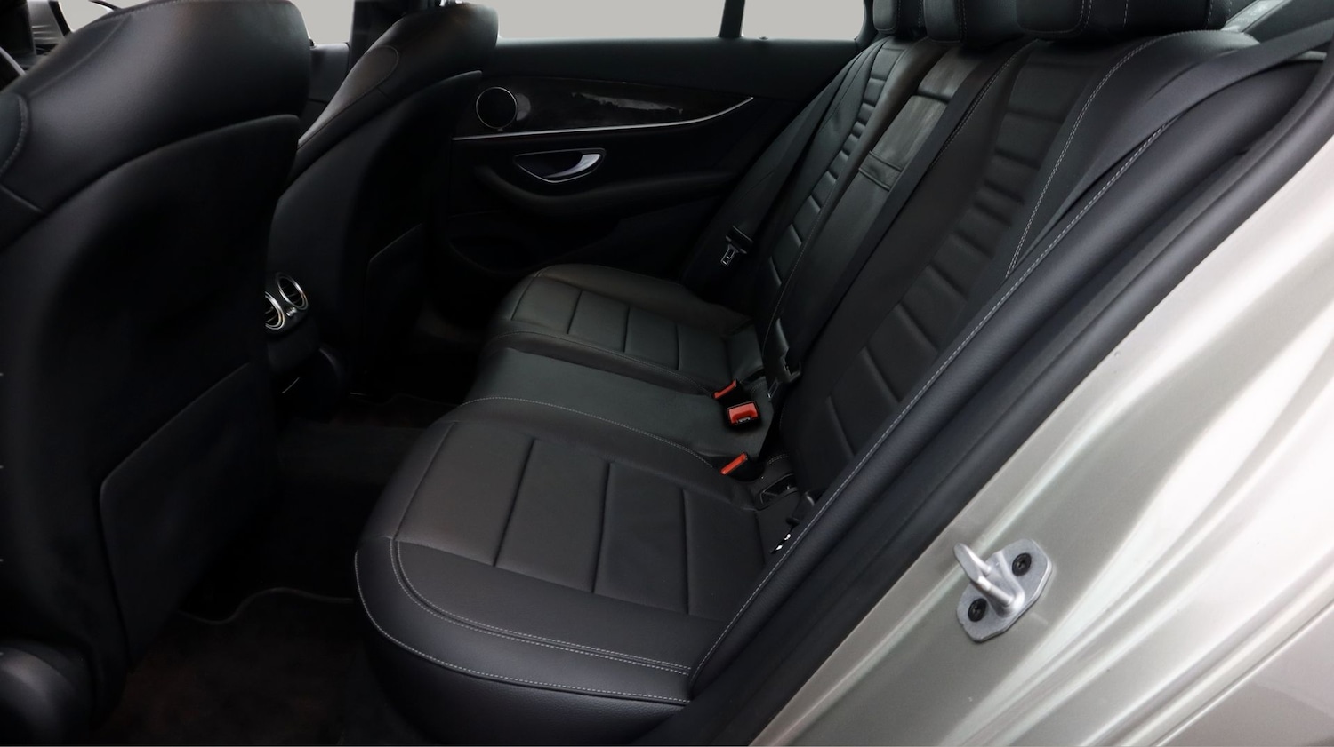 Used Mercedes-Benz E Class 2021 for sale - 77463336: Photo 16