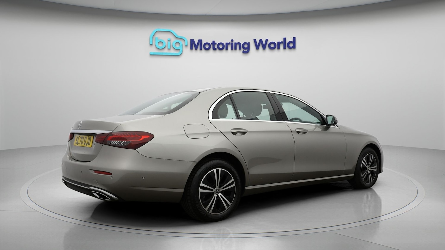 Used Mercedes-Benz E Class 2021 for sale - 77463336: Photo 7