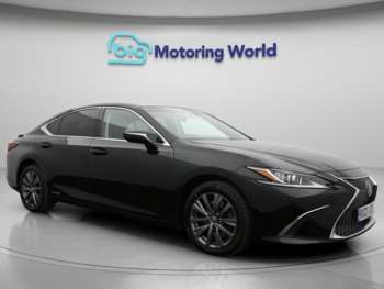 (21) - 2.5 300h Saloon 4dr Petrol Hybrid E-CVT Euro 6 (s/s) (218 ps)