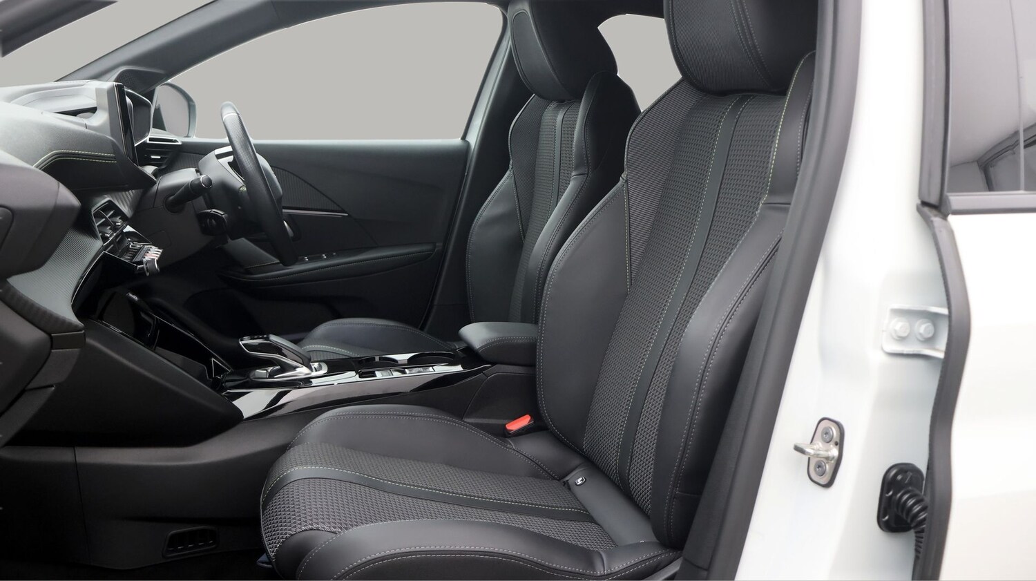 Used Peugeot 208 2021 for sale - 77664468: Photo 14