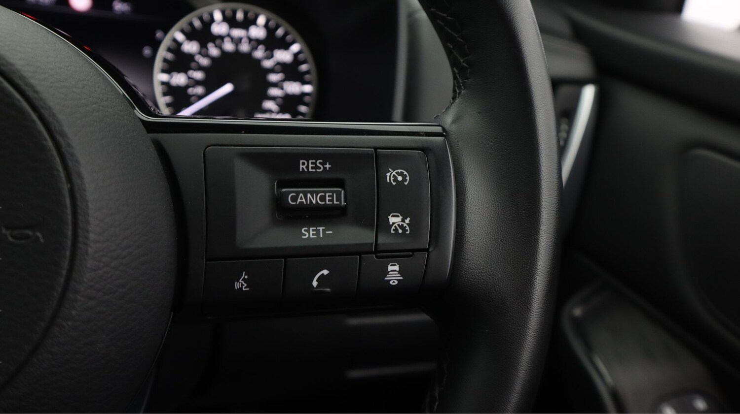 Used Nissan Qashqai 2024 for sale - 77820421: Photo 24