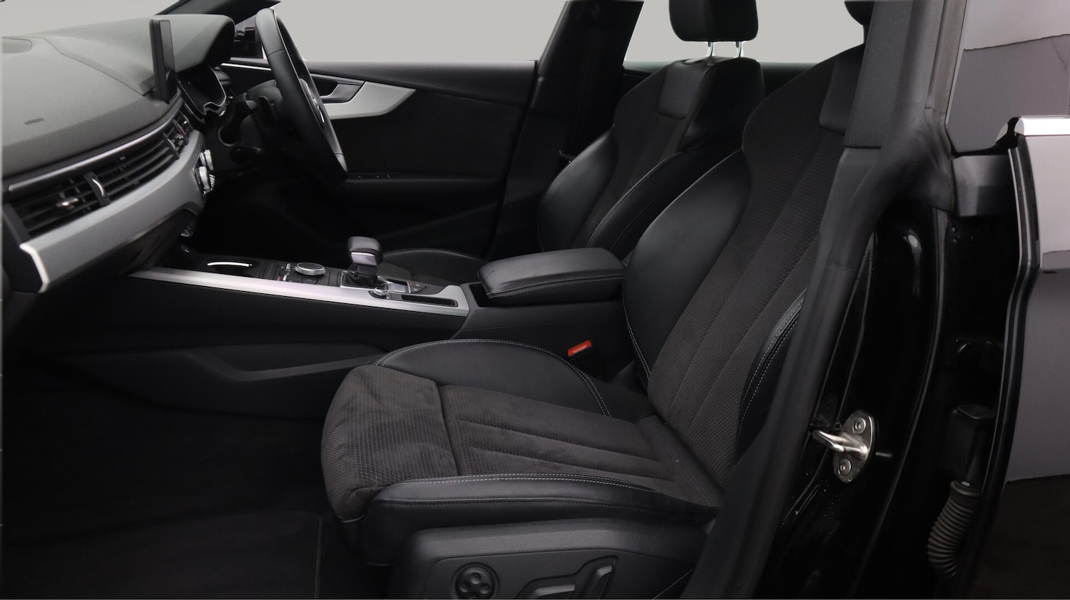 Used Audi A5 2019 for sale - 76702150: Photo 15