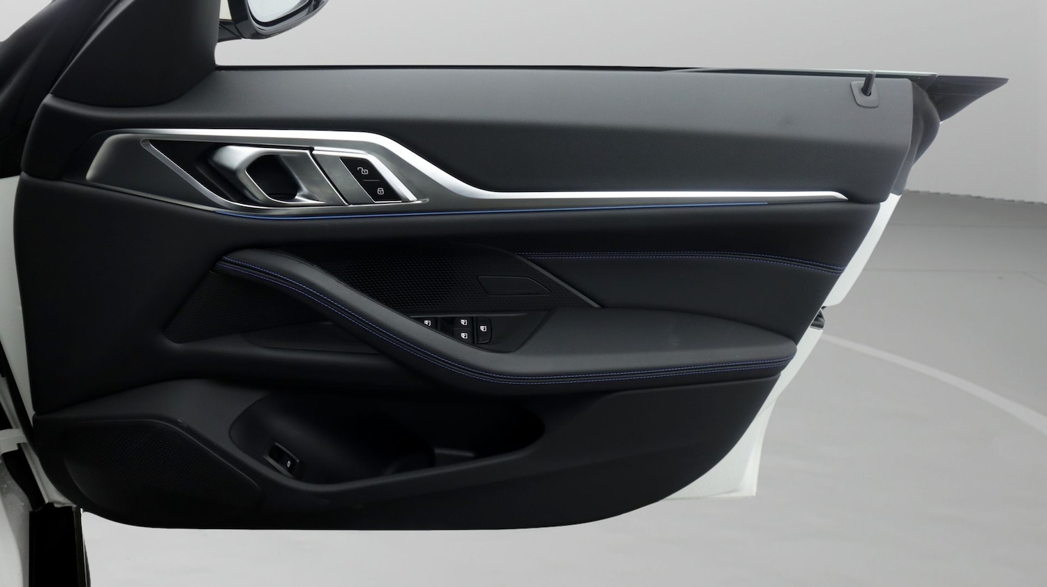 Used BMW i4 2023 for sale - 77182094: Photo 15