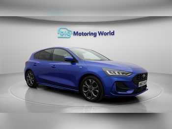 Used Ford Focus 2023 for sale - 76138301: Photo 2