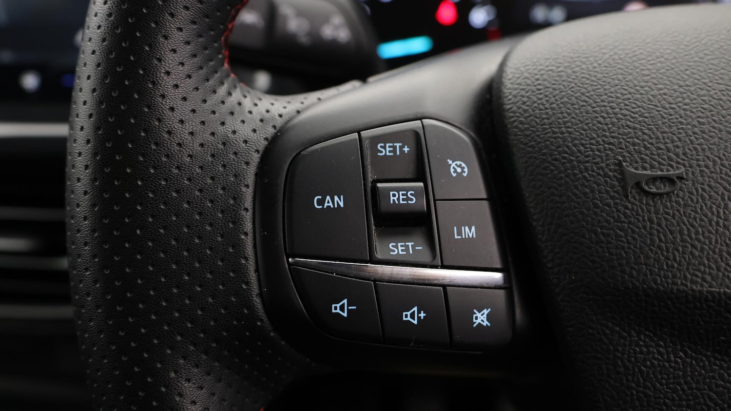 Used Ford Focus 2023 for sale - 76138301: Photo 37
