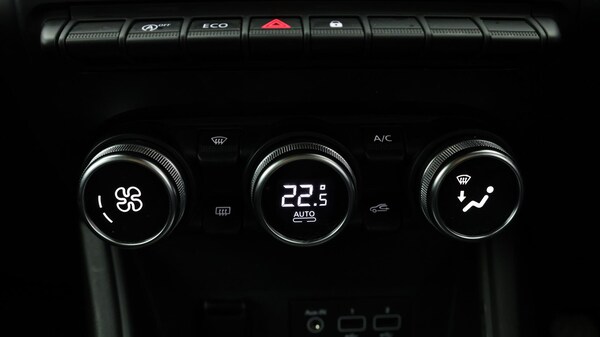 Used Renault Captur 2021 for sale - 76295821: Photo 13