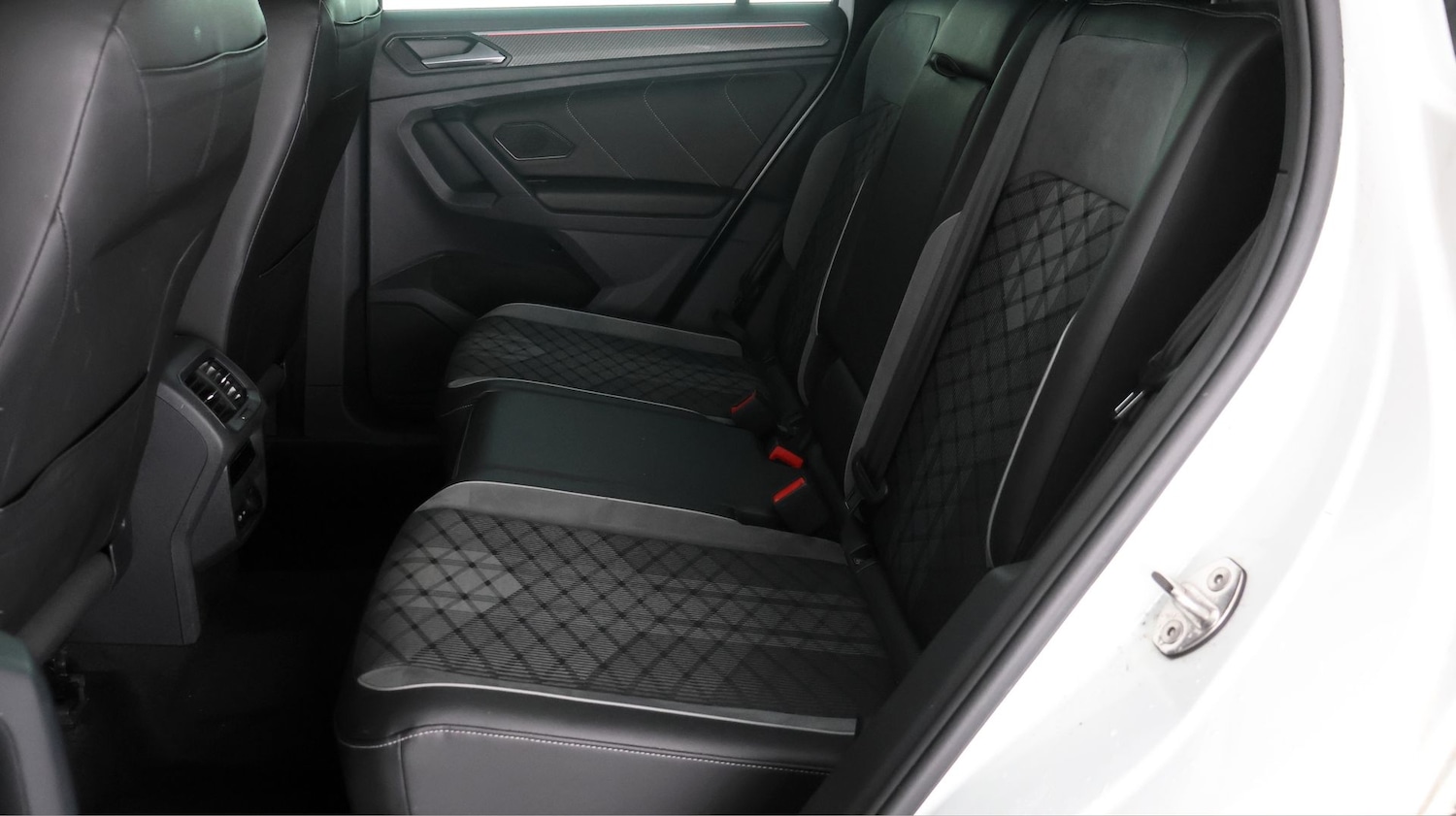 Used Volkswagen Tiguan 2023 for sale - 77640294: Photo 16