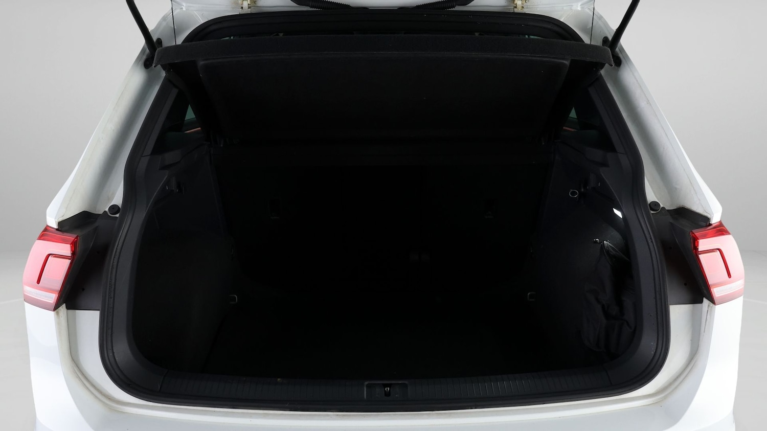 Used Volkswagen Tiguan 2023 for sale - 77640294: Photo 17